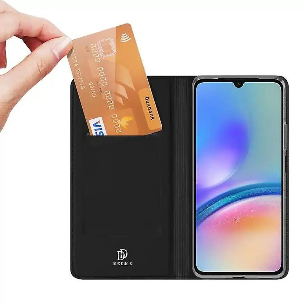 DUX DUCIS Skin Pro – hladké kožené pouzdro pro SAMSUNG GALAXY A05s černé