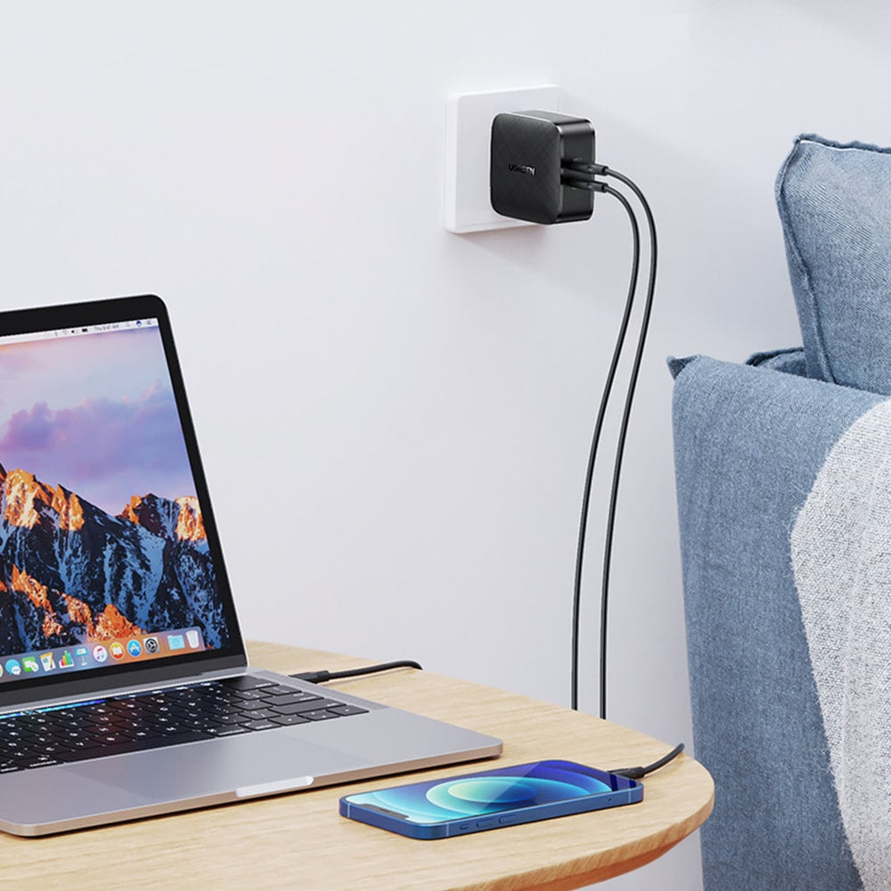 Ugreen - Nástěnná nabíječka (70867) - 2x USB-C, PD, GaN 66W, 3.3A - černá