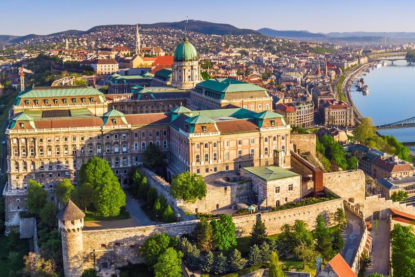 Budapešť, 2 nebo 3 noci pro 2 osoby s polopenzí – Hotel Aquaworld Resort Budapest 4****