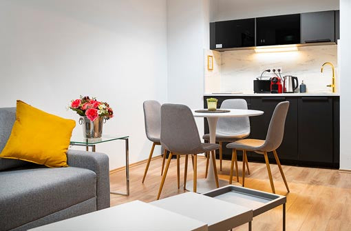 Budapešť, 1 nebo 2 nebo 3 noci v dvoulůžkovém pokoji Superior nebo pokoji typu Twin pro 2+1 osobu (snídaně a wellness) v hotelu Bo33 Hotel****