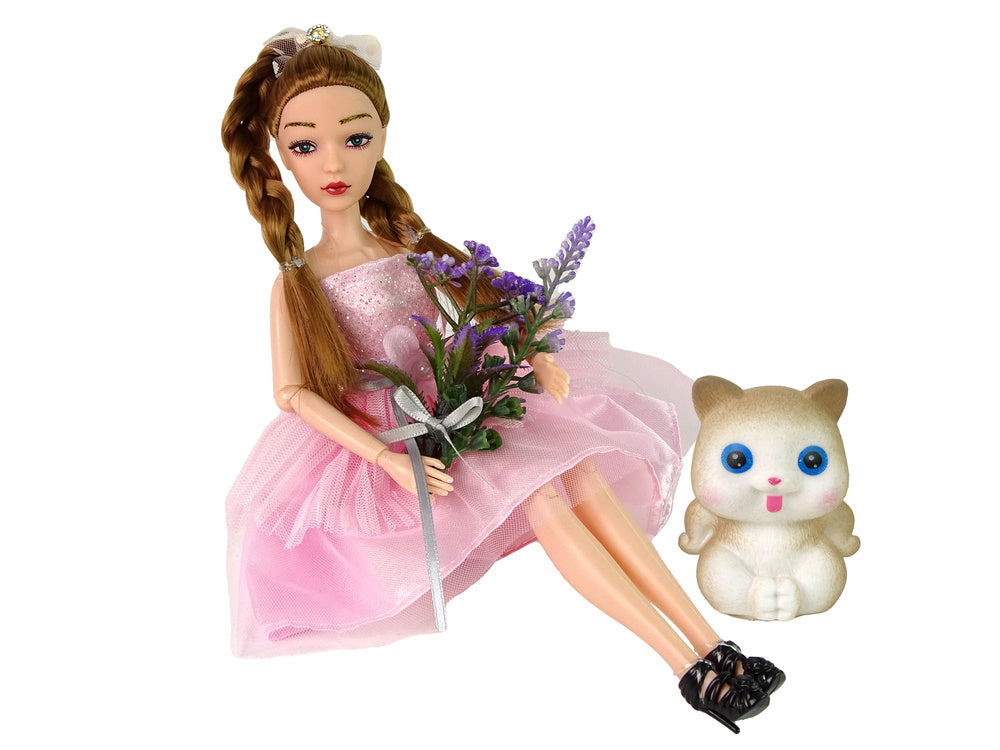 Lutka za igru Emily sa bež mačkom i pletenicama - 30 cm