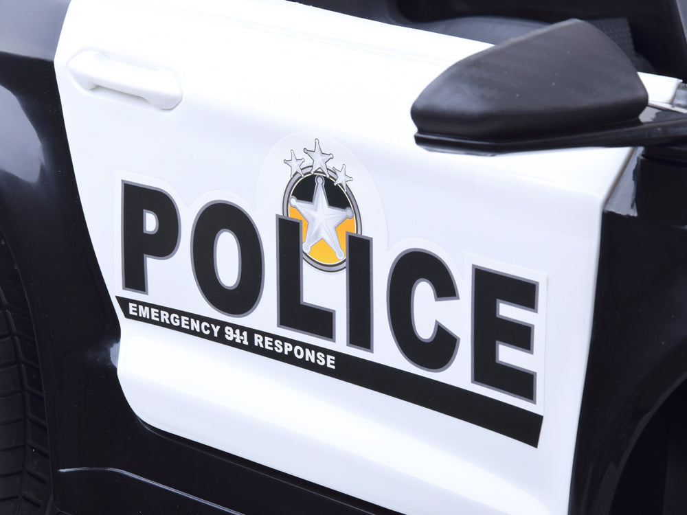 Policijski automobil AKU