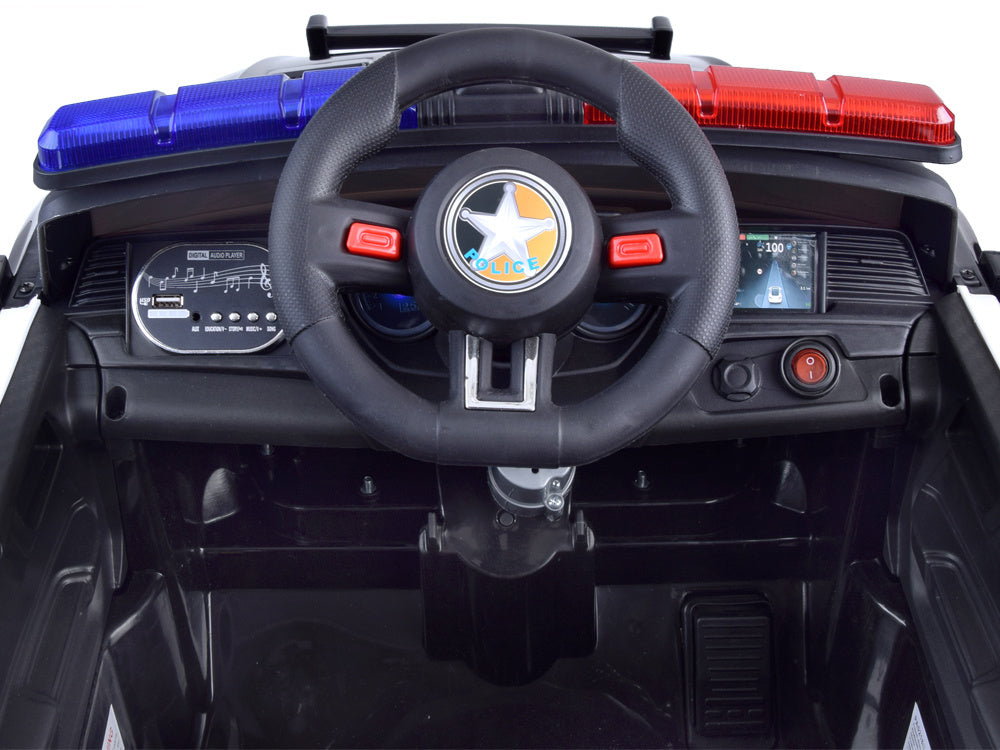 Policijski automobil AKU