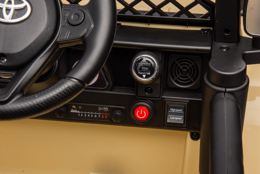 Licencirani auto na akumulator Toyota FJ White 4x4 - khaki