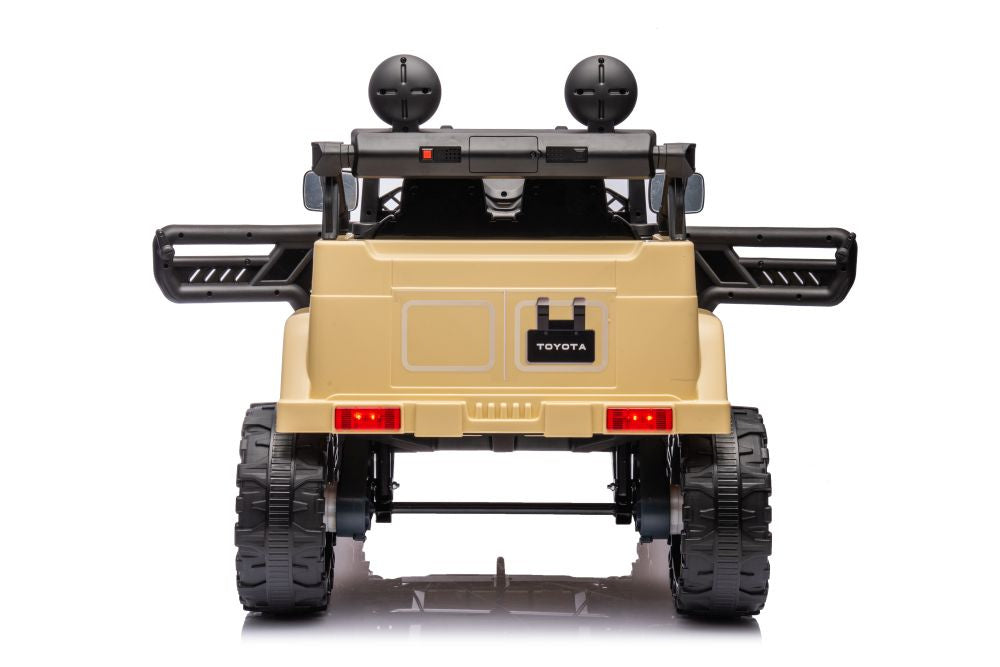 Licencirani auto na akumulator Toyota FJ White 4x4 - khaki