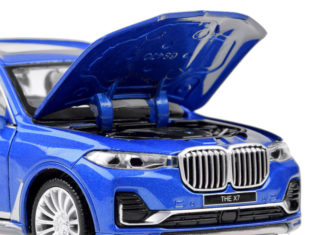 Metalni autić BMW X7 (1:32)
