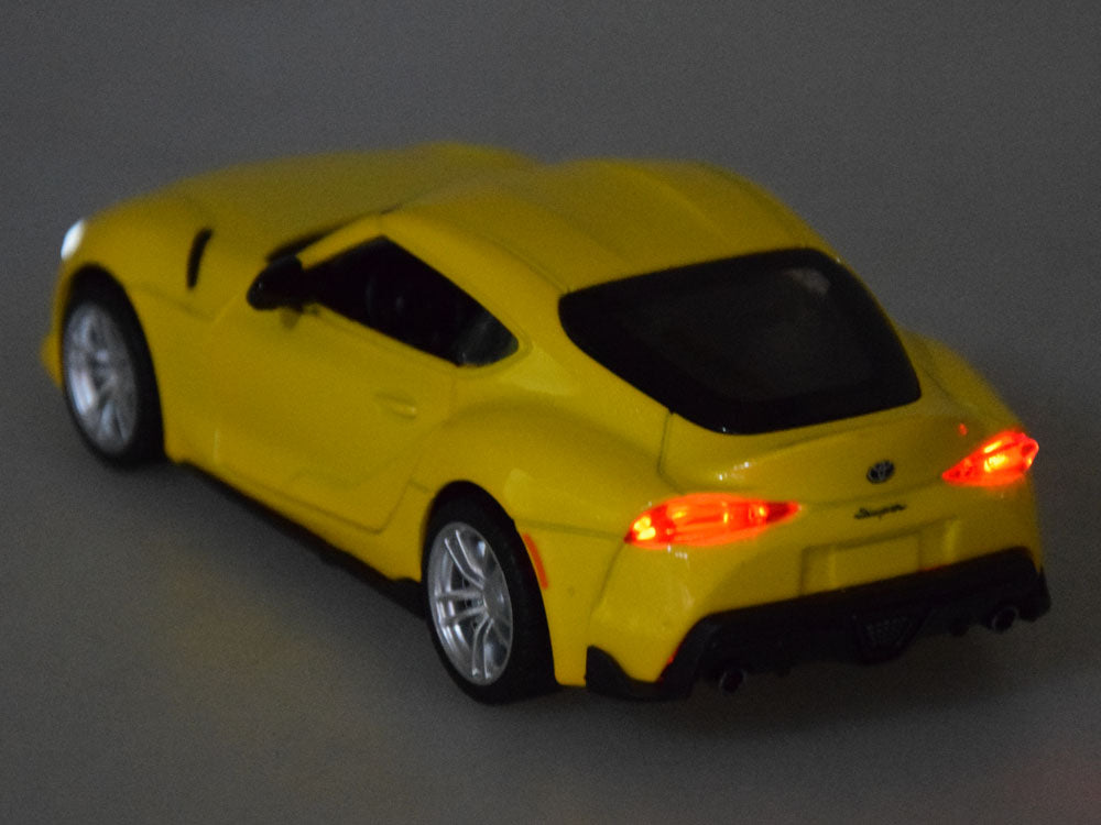 Metalni autić Toyota GR Supra (1:31)