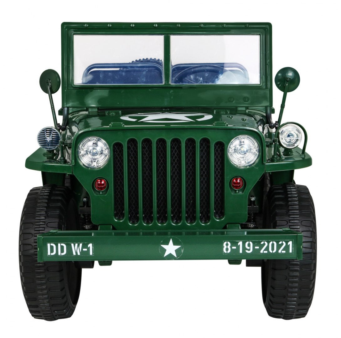 Retro Military Vehicle 4x4 Green