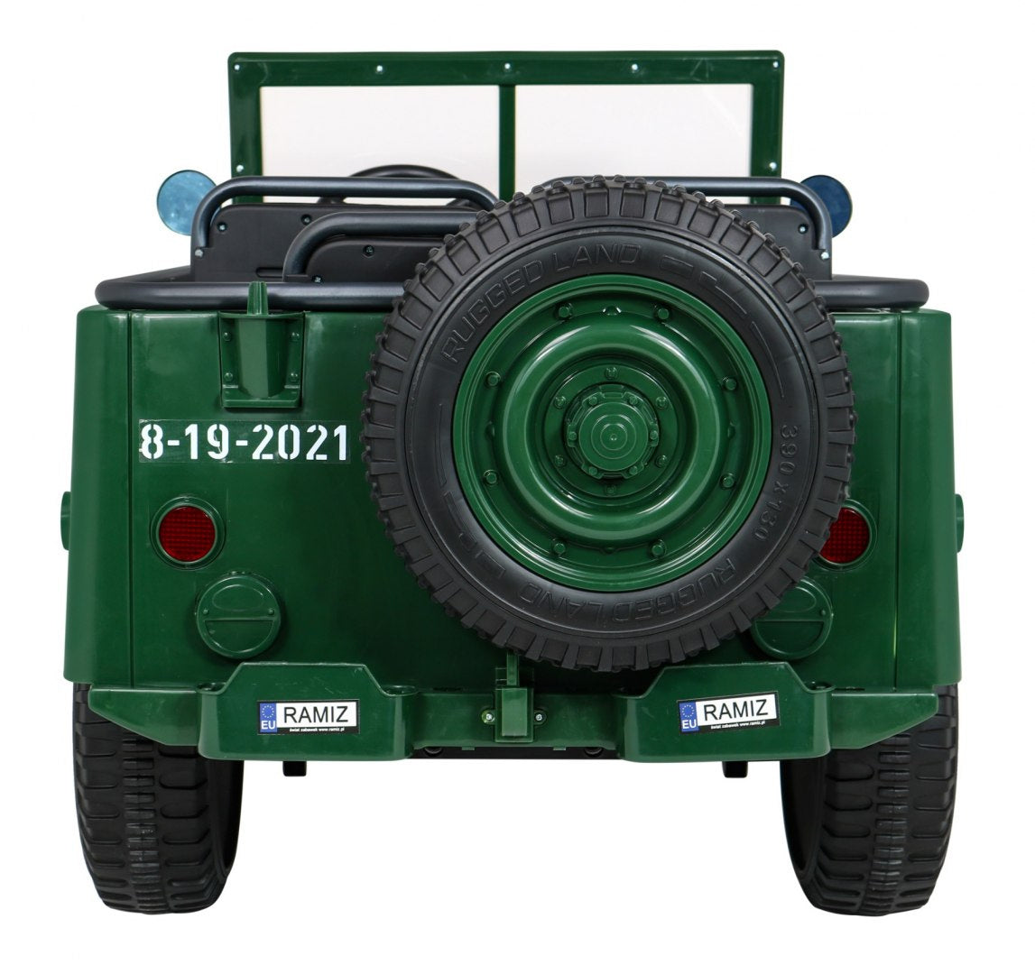 Retro Military Vehicle 4x4 Green