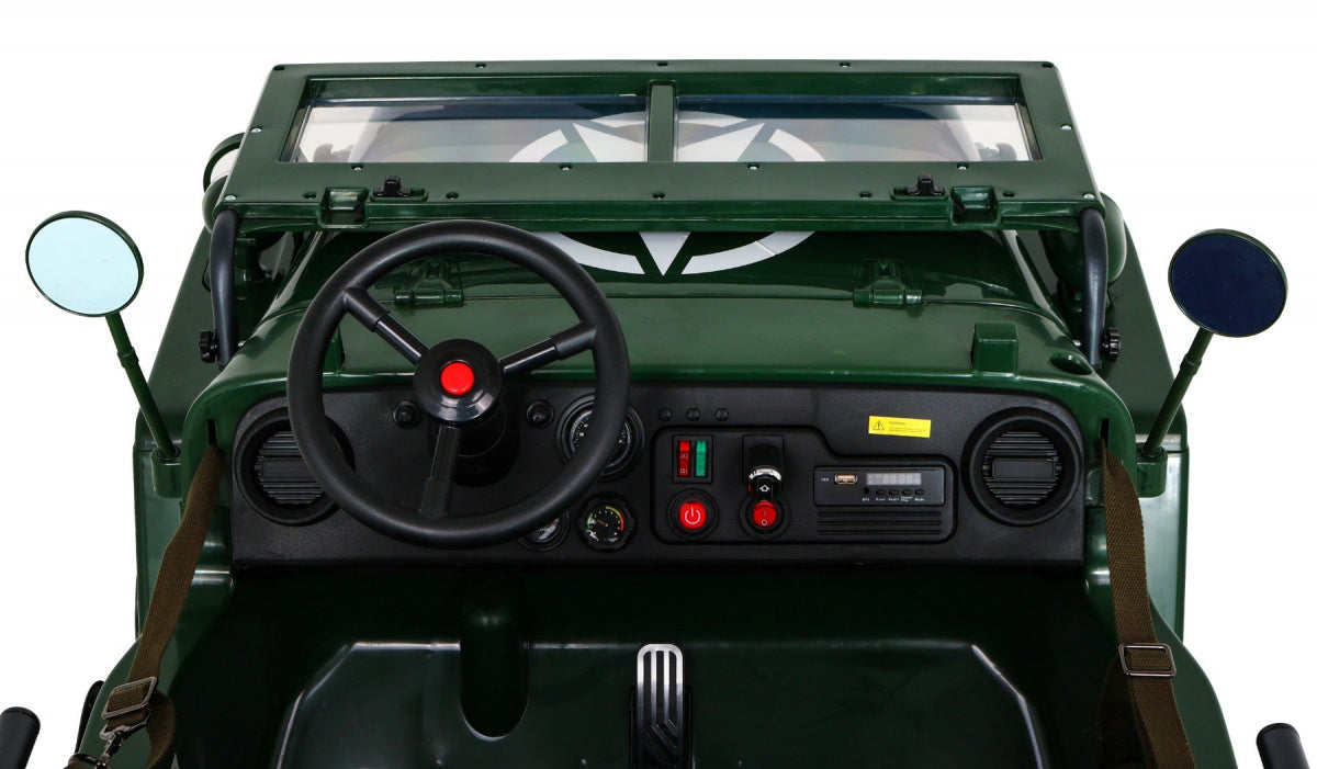Retro Military Vehicle 4x4 Green