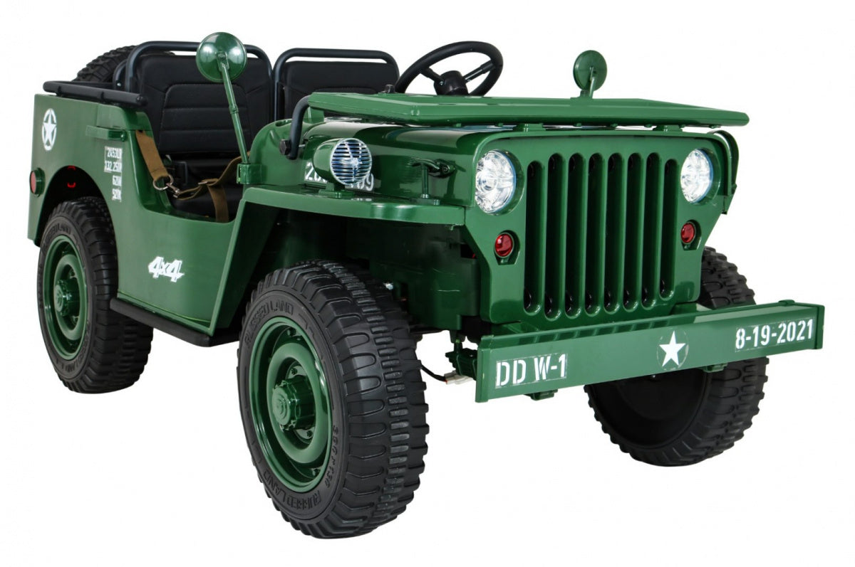 Retro Military Vehicle 4x4 Green