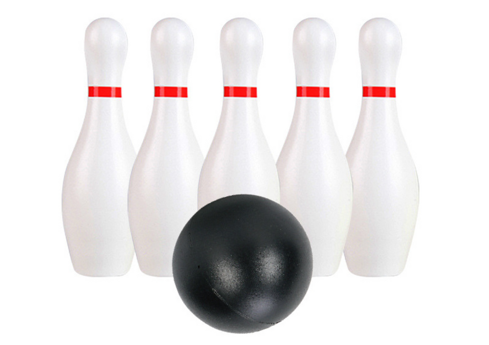 Čunjevi za bowling sa crnim kuglama