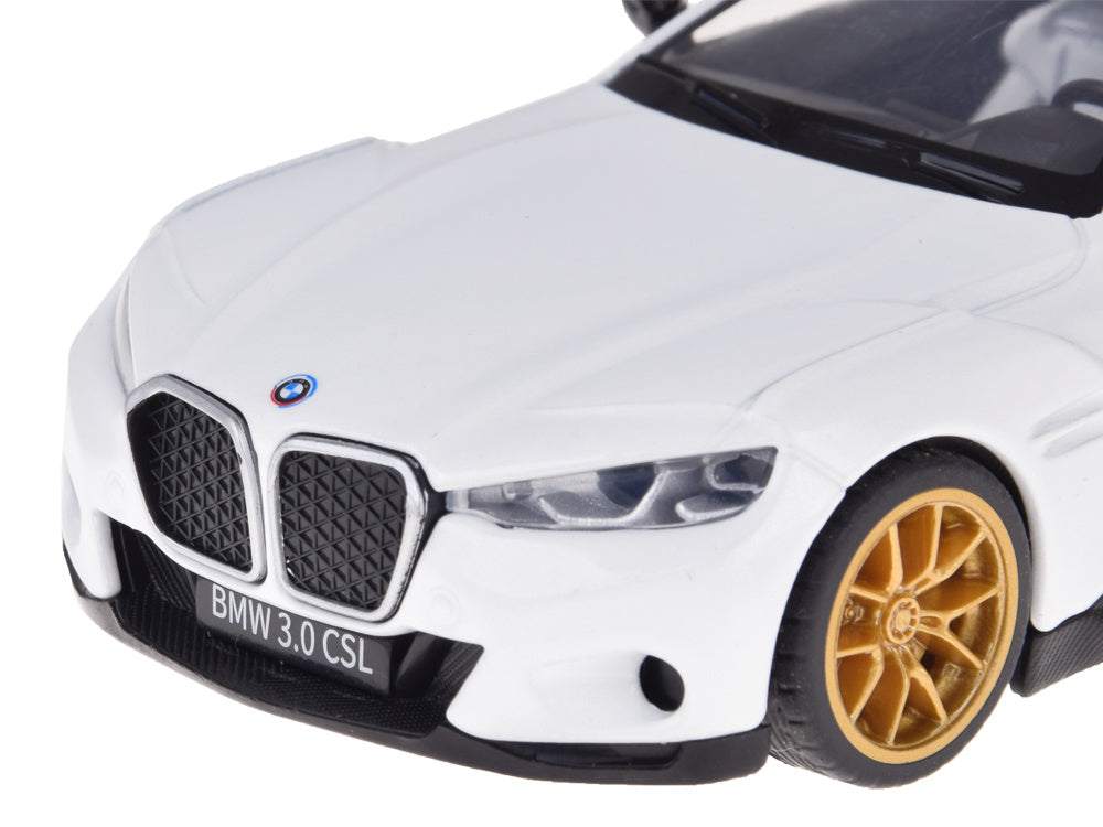 Metalni BMW 3.0 CSL 1:32 s efektima