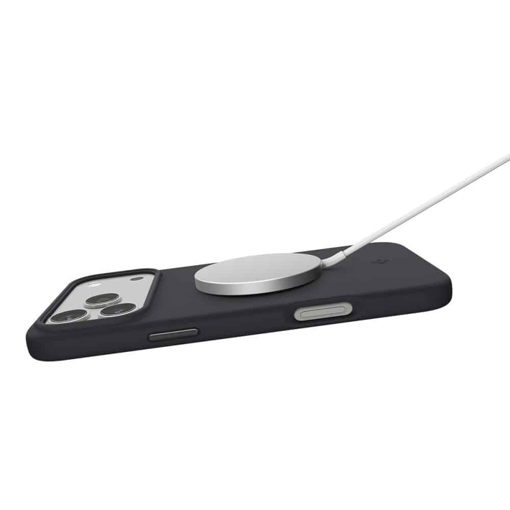 Spigen - Silicone Fit MagSafe maska za iPhone 17 Pro ACS10335 - crna