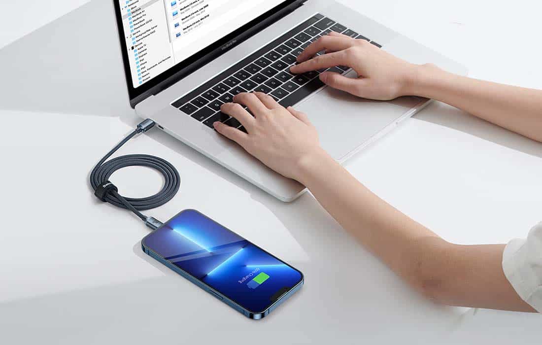 Baseus Crystal kabel USB-C na Lightning 20W PD 120 cm (černý)