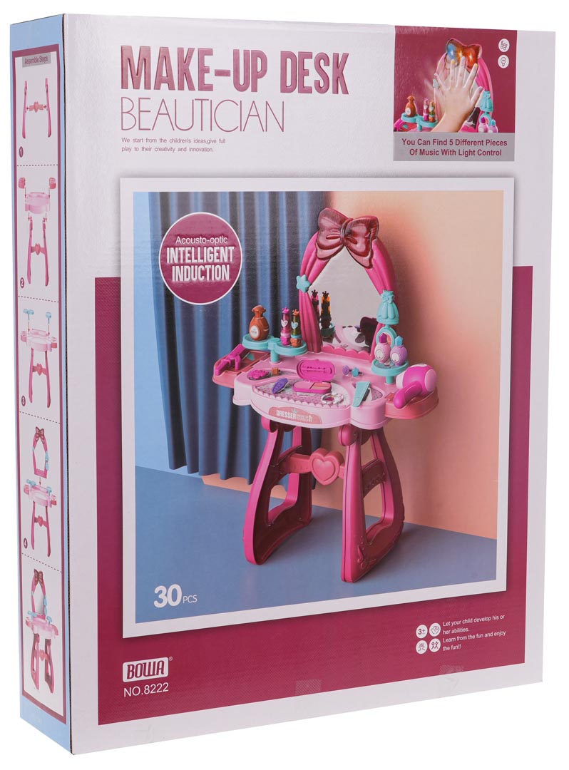 Dressing table for a princess 30 pieces.