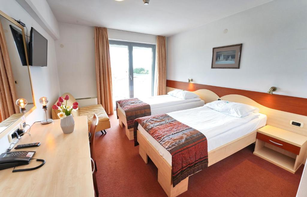 Bled, 3 noci pro 2 osoby se snídaní a 1x večeří - Hotel Krek