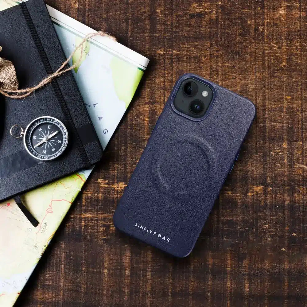 Roar kožna Mag Case maska kompatibilna s MagSafeom – za iPhone 12 Pro navy plava