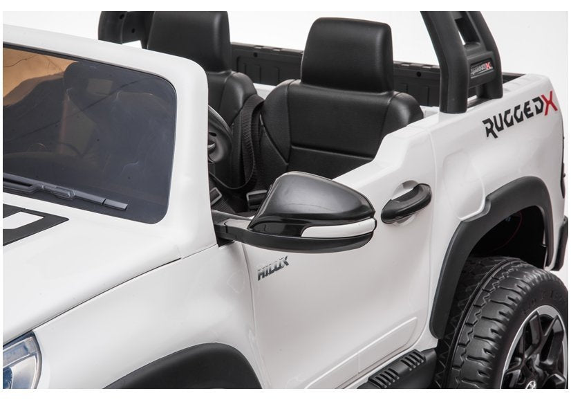 Licencirani auto na akumulator Toyota Hilux 4x4 - dvosjed - bijeli