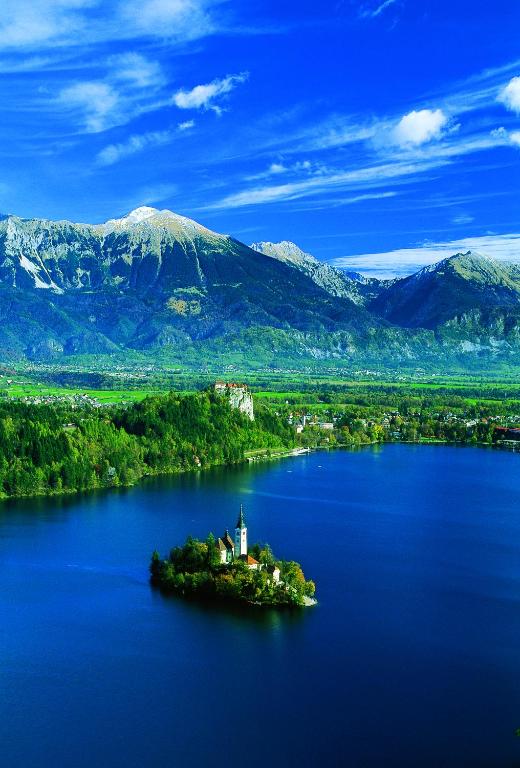 Bled, 3 noci pro 2 osoby se snídaní a 1x večeří - Hotel Krek
