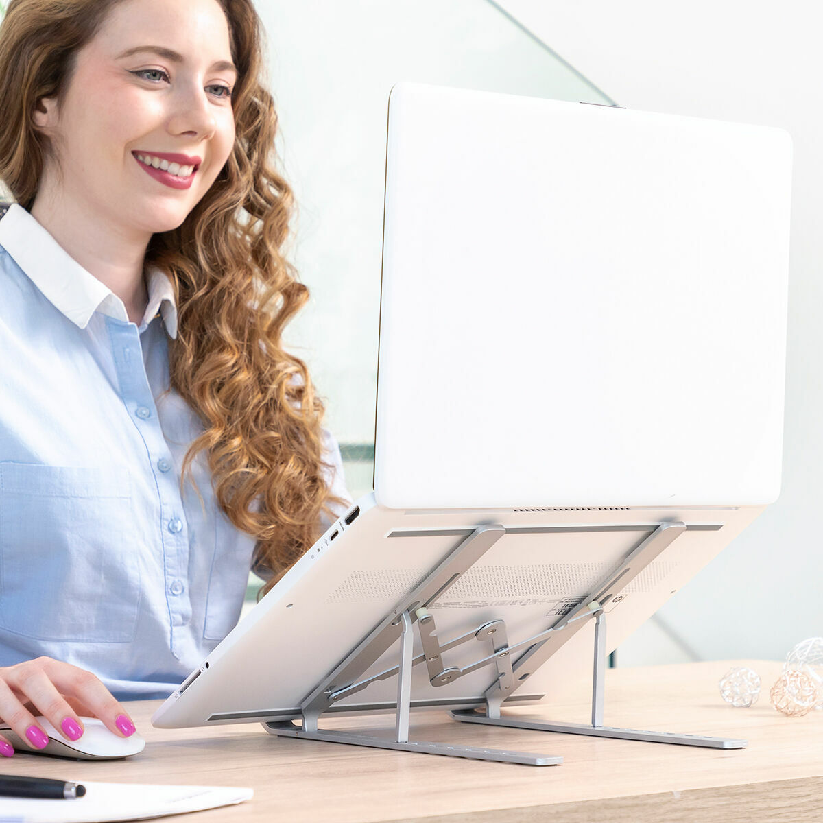 Sklopivi i podesivi stalak za laptop Flastan InnovaGoods