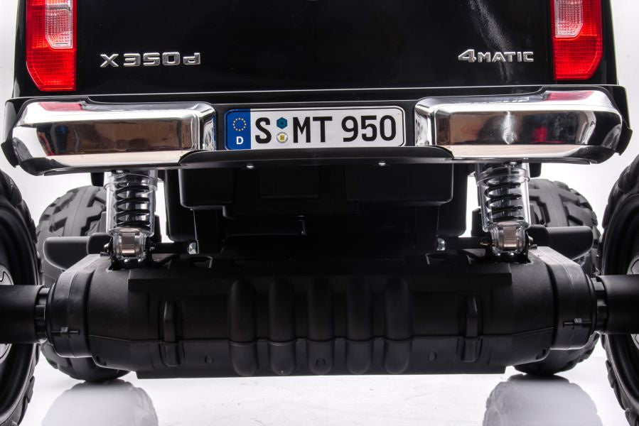 Licencirani auto na akumulator Mercedes DK-MT950 4x4 - crni/lakirani