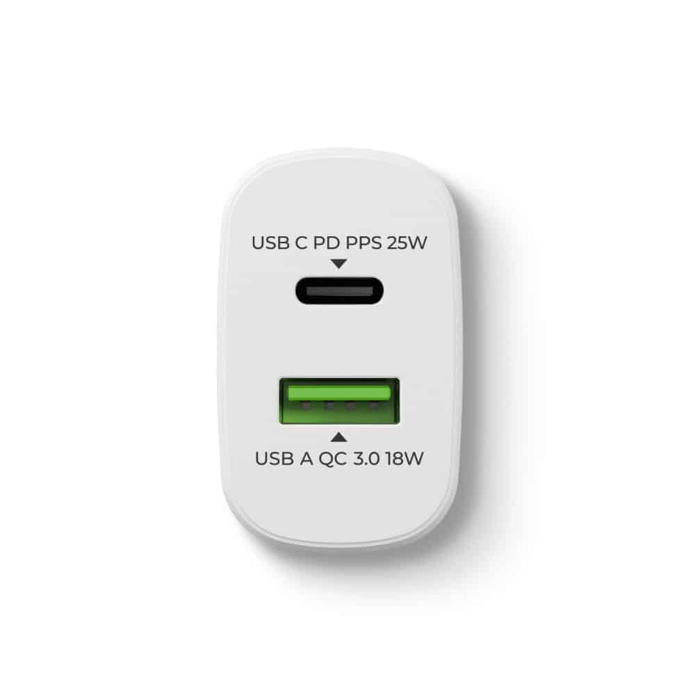 Prio Fast Charge nástěnná nabíječka 25W PD PPS (USB C) + QC 3.0 (USB A) bílá