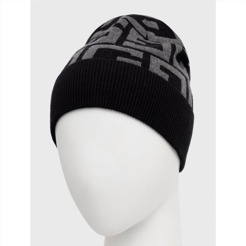Čepice (unisex) — GUESS