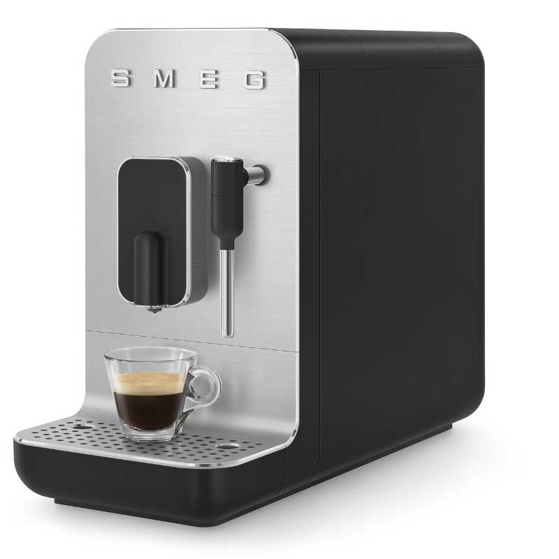 Smeg BCC02BLMEU Automatski espresso aparat
