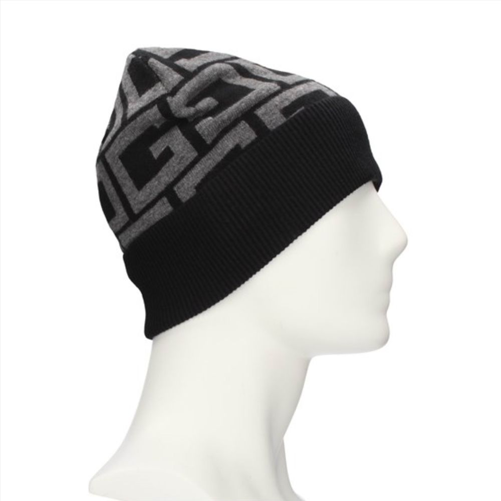 Čepice (unisex) — GUESS