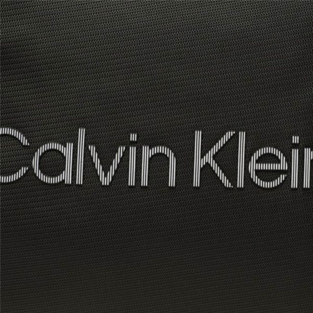Batoh — CALVIN KLEIN
