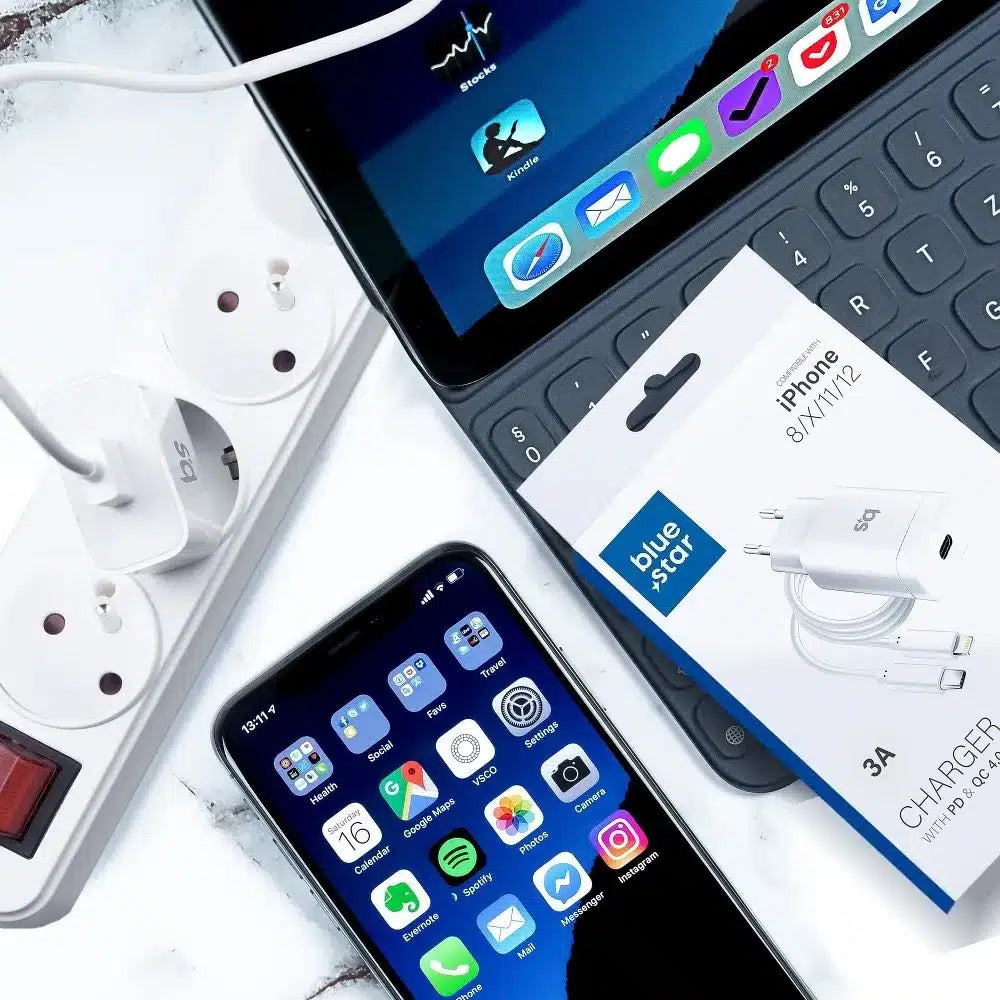 Nástěnná nabíječka pro iPhone 18W s PD nabíjením s odpojitelným kabelem Blue Star