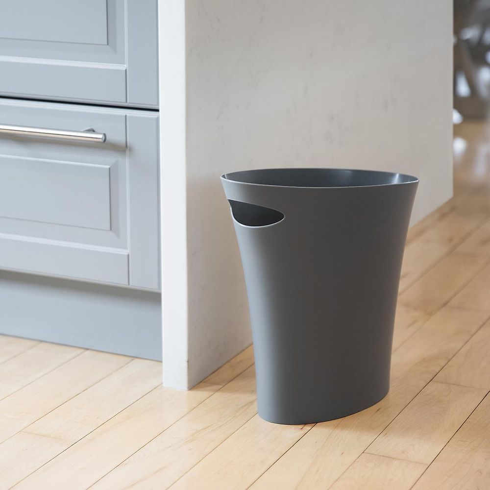 Víceúčelový koš — by KARIM RASHID