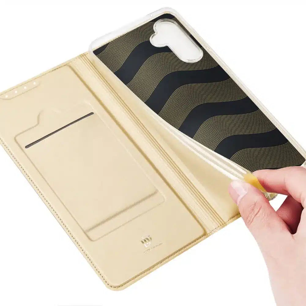 DUX DUCIS Skin Pro – pouzdro typu kniha pro Samsung Galaxy A34 zlaté barvy