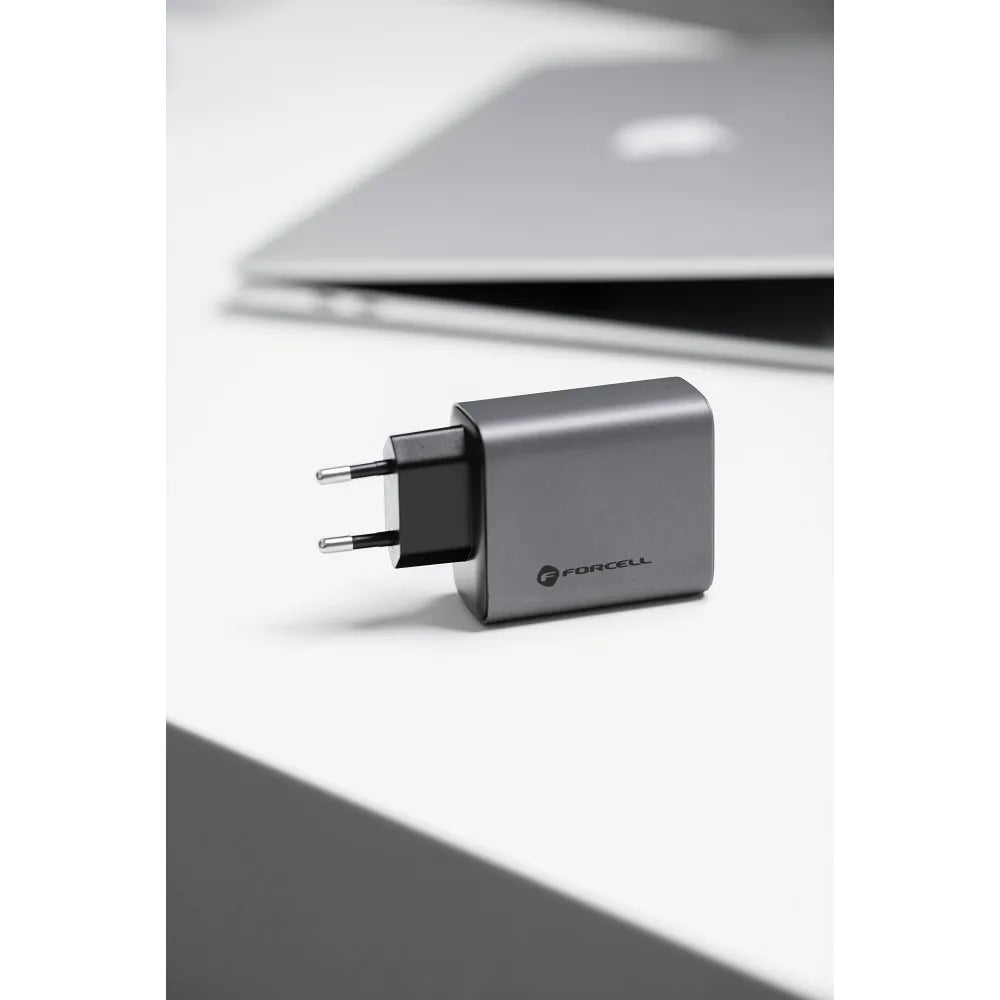 Forcell F-Energy GaN mrežni punjač - 65 W s priključcima: 2x USB C i USB A s PD i QC 4.0 punjenjem