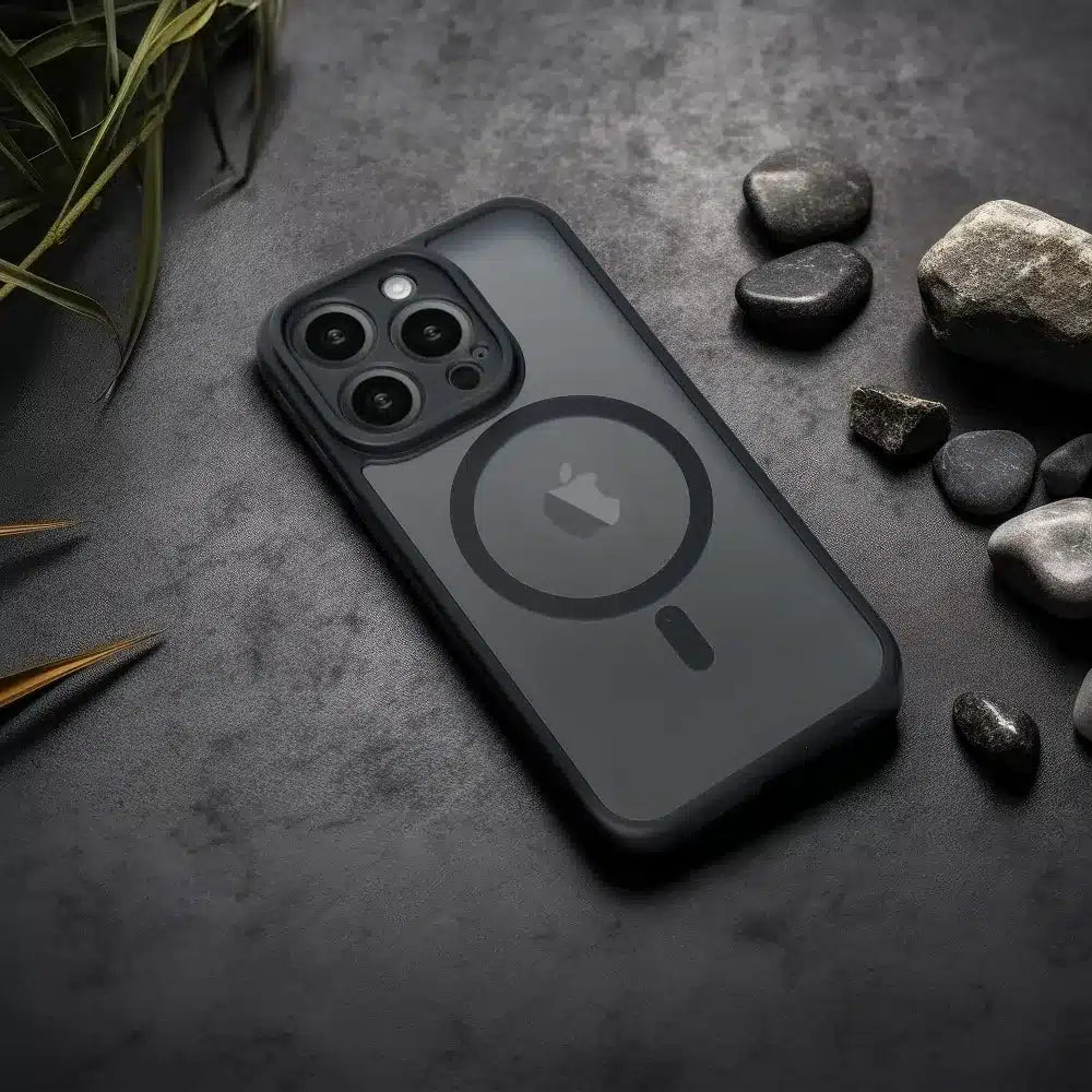 Full Matte Mag Cover pouzdro kompatibilní s MagSafe pro iPhone 14 Plus černé