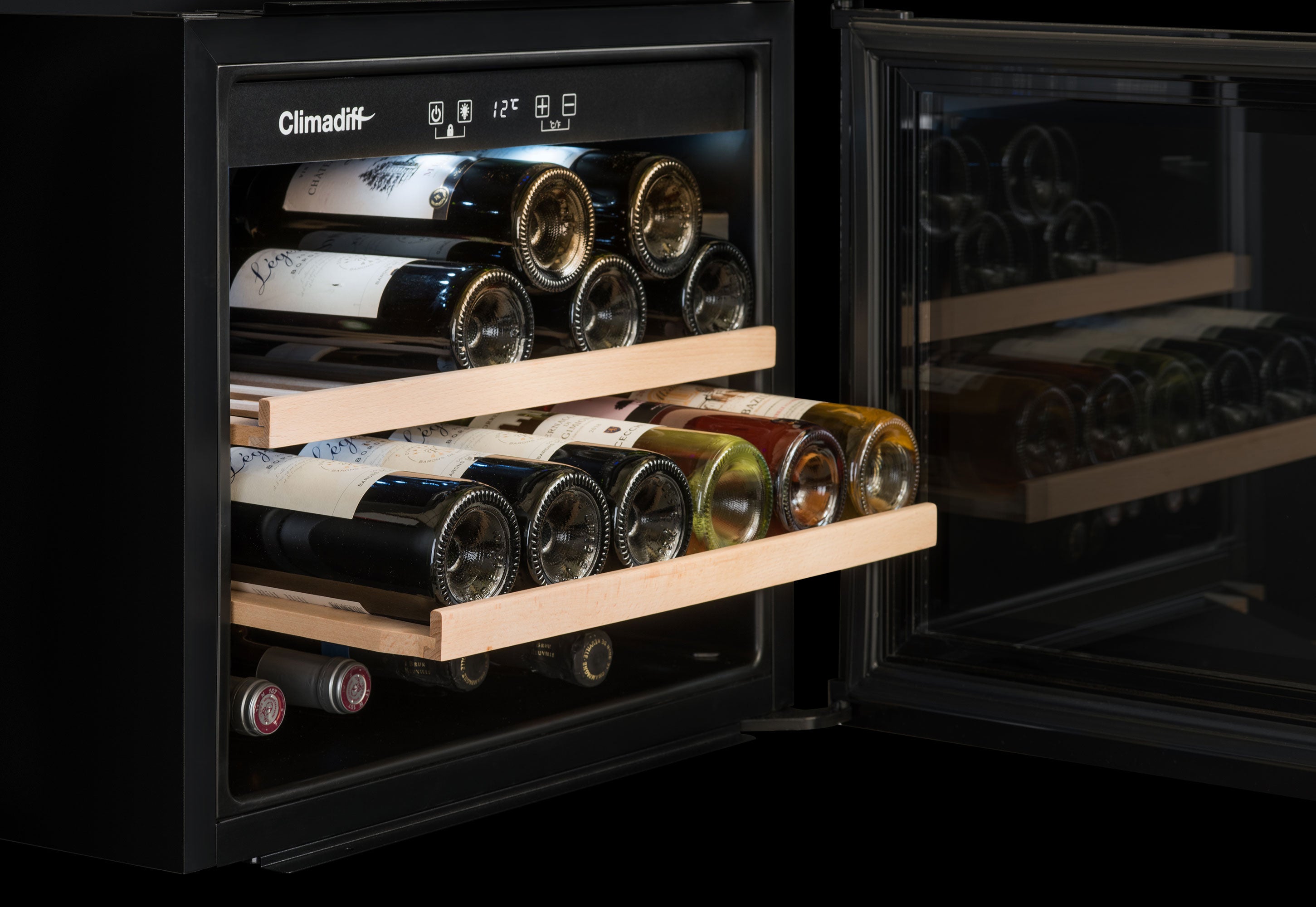 Hladnjak za vino Climadiff CBI28S1B