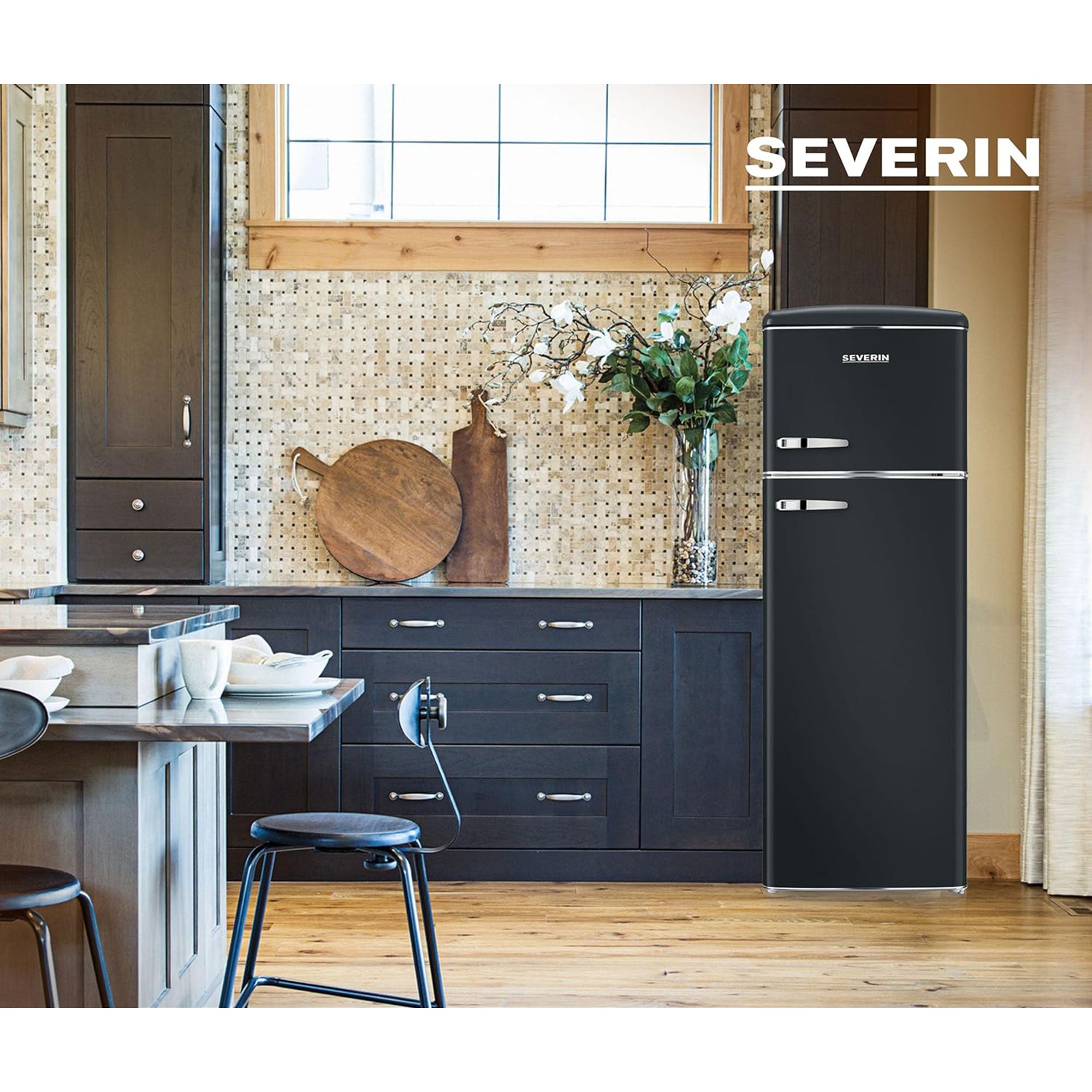 Severin Retro volně stojící chladnička, černá, 246 l, RKG 8984