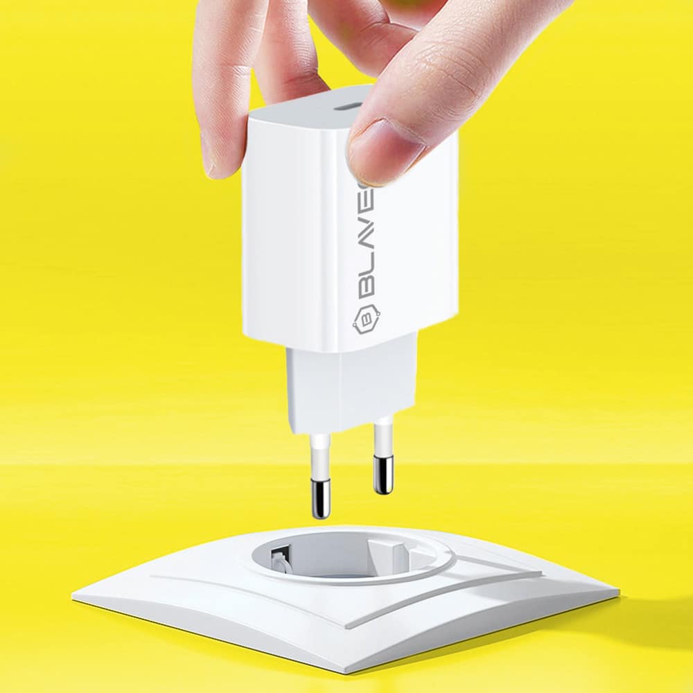 BLAVEC BC1 NABÍJEČKA NA ZEĎ - TYPE-C - PD 25W (TCBC1-CW25) BÍLÁ