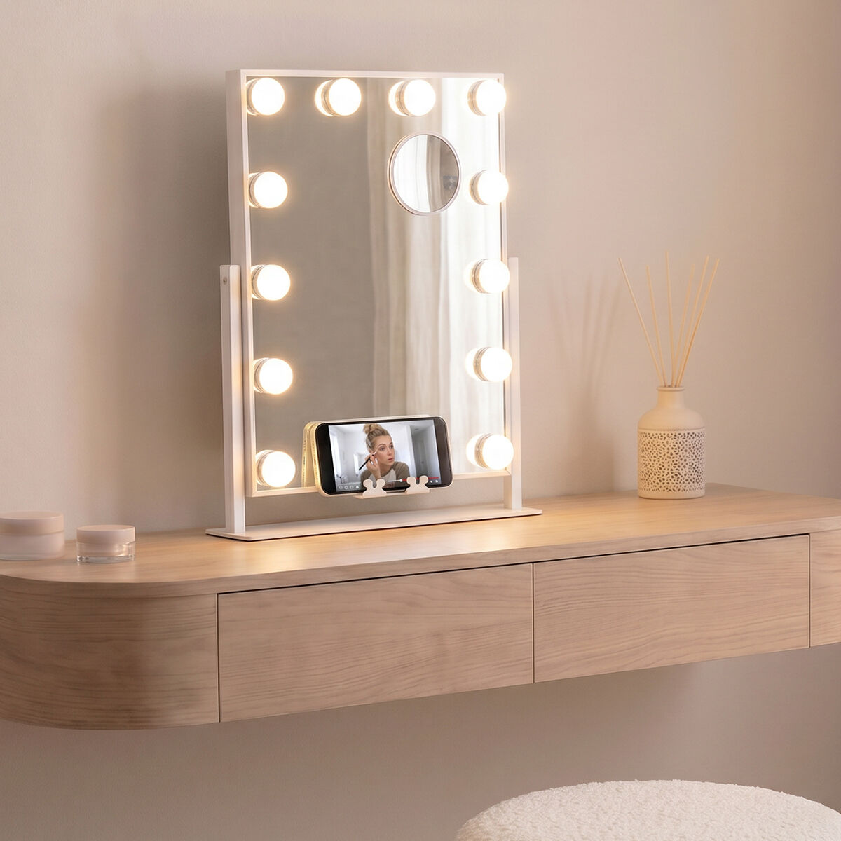 Nagnuti toaletni ogledalo s LED rasvjetom Hollywood Glarisse InnovaGoods 12 Žarulje